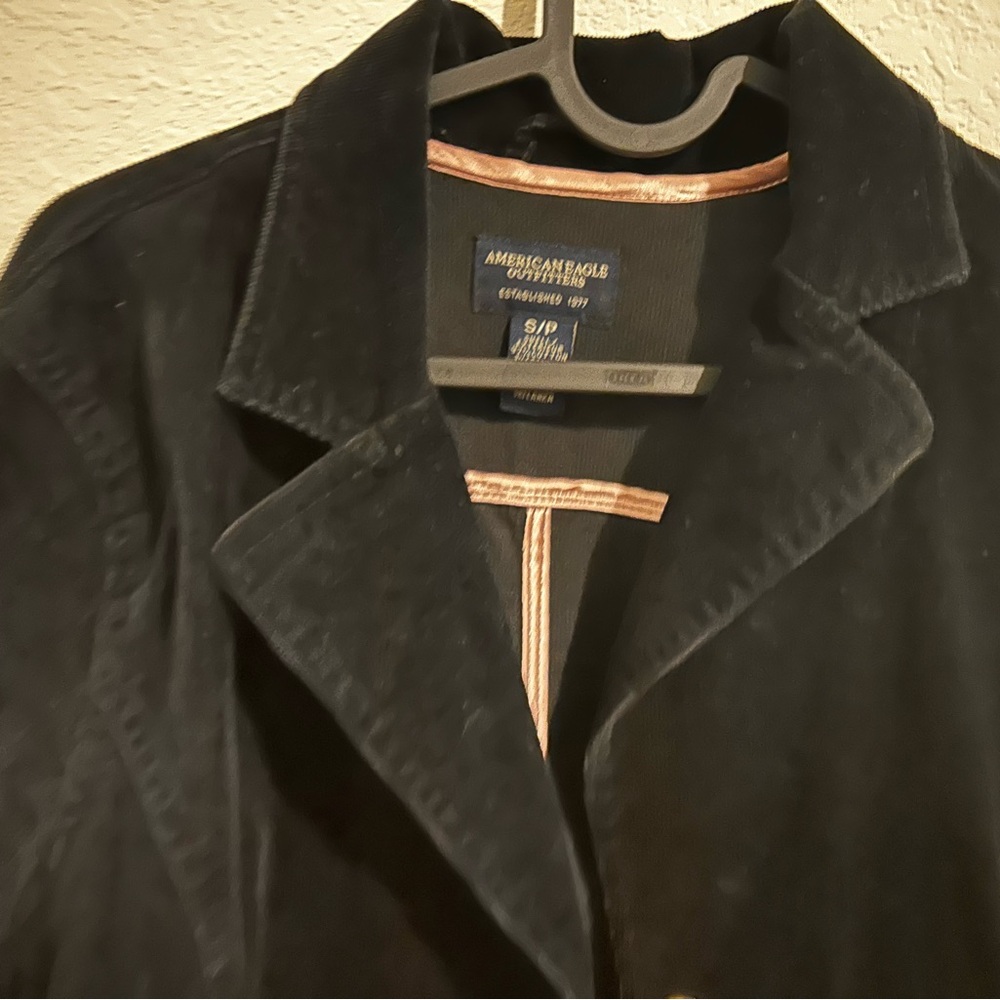 Cute American Eagle outfitters black corduroy blazer